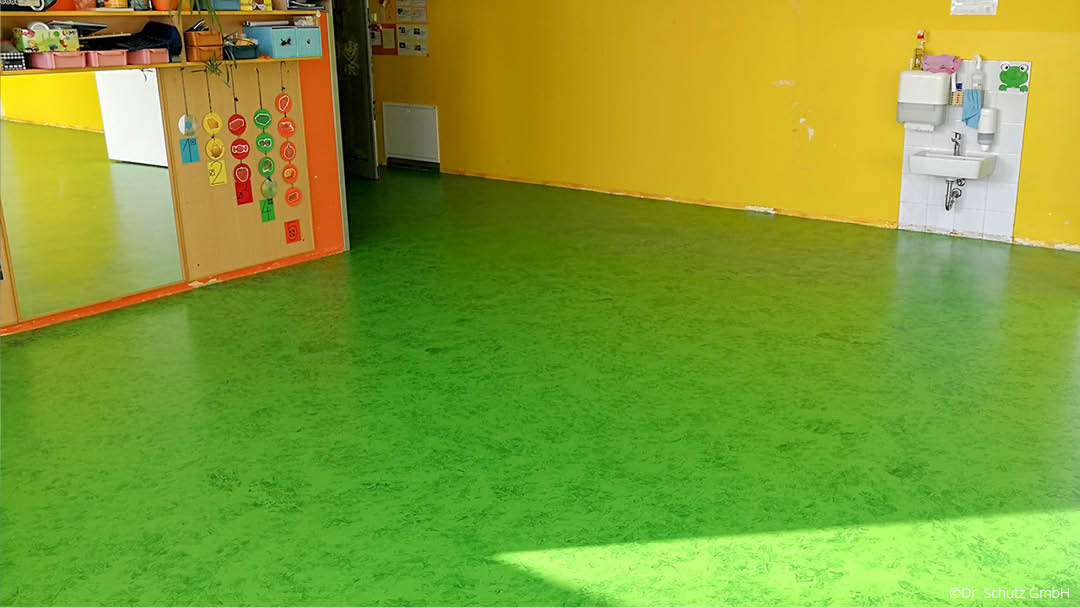 Vorher-nachher-Beispiele Dr. Schutz Kindergarten / Kita | mit HAN Bodensanierung in Hamburg